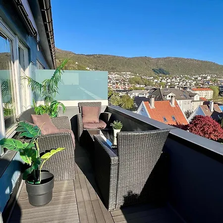 Pent House - Two Balconies Апартаменти Берген