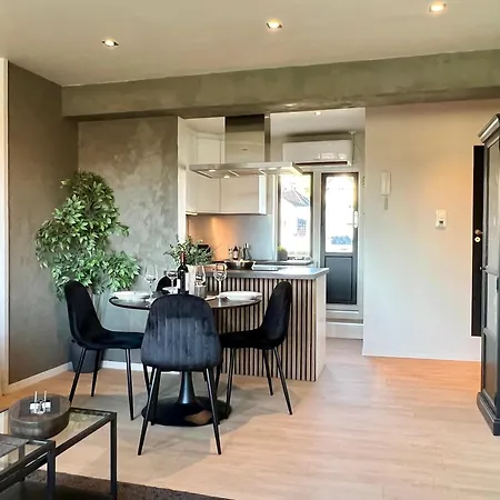 Pent House - Two Balconies Apartment *